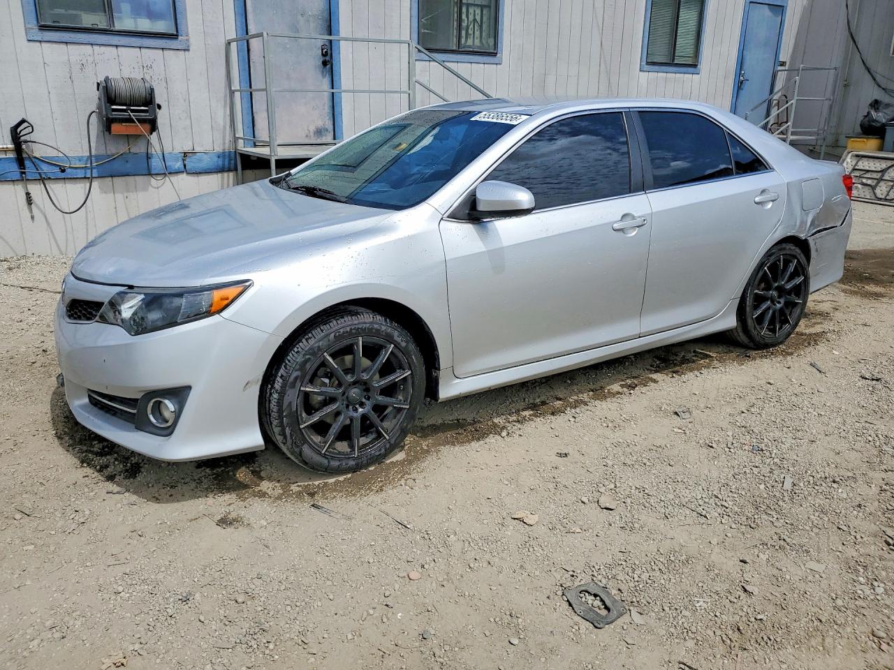 Salvage Toyota Camry Image