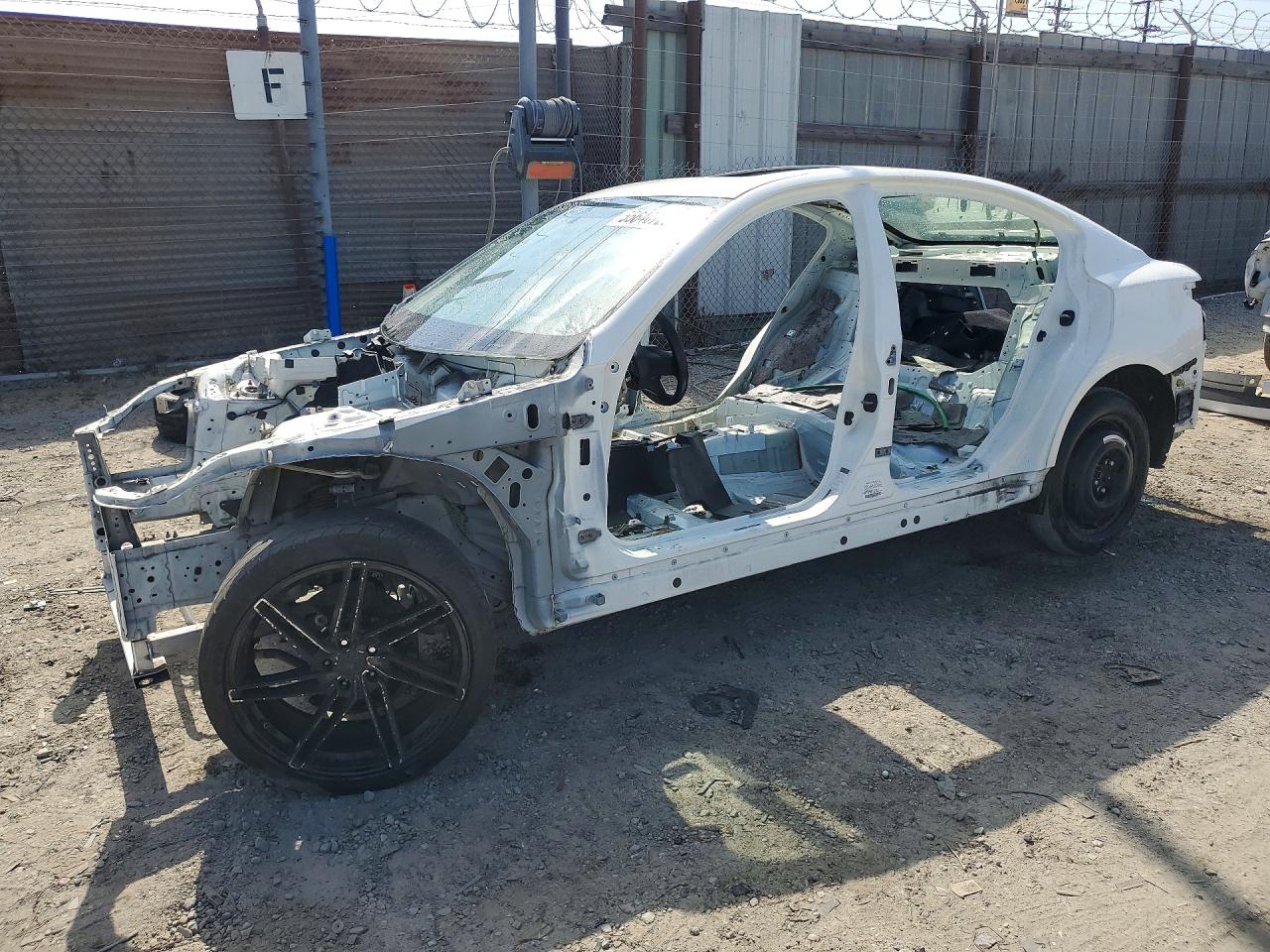 Salvage INFINITI Q50 Image