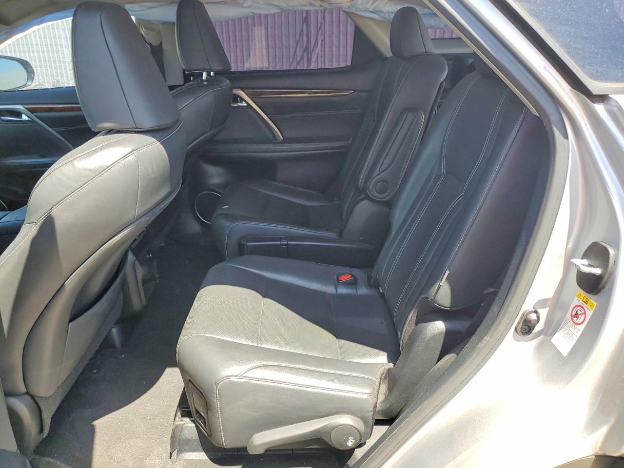Lexus RX Base