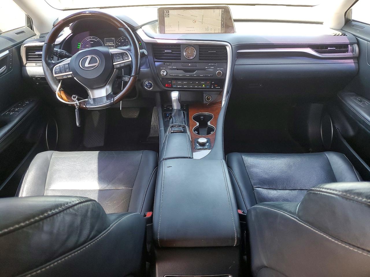 Lexus RX Base