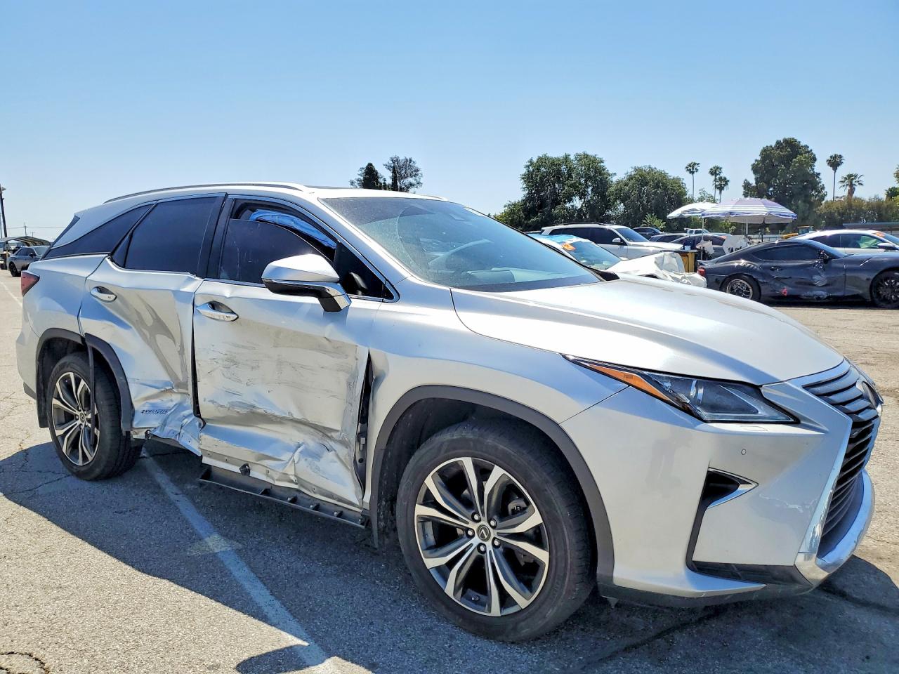 Lexus RX Base