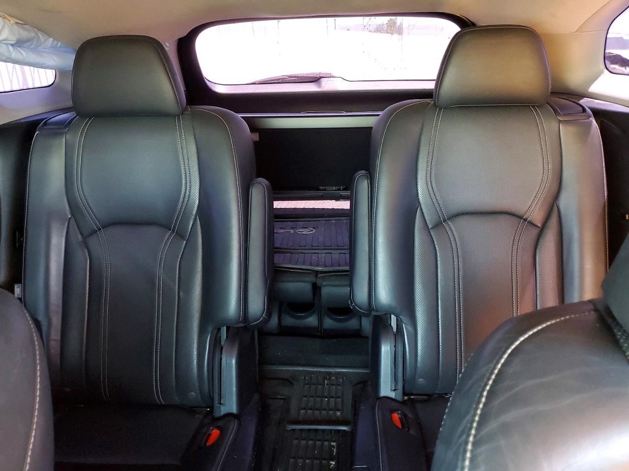 Lexus RX Base