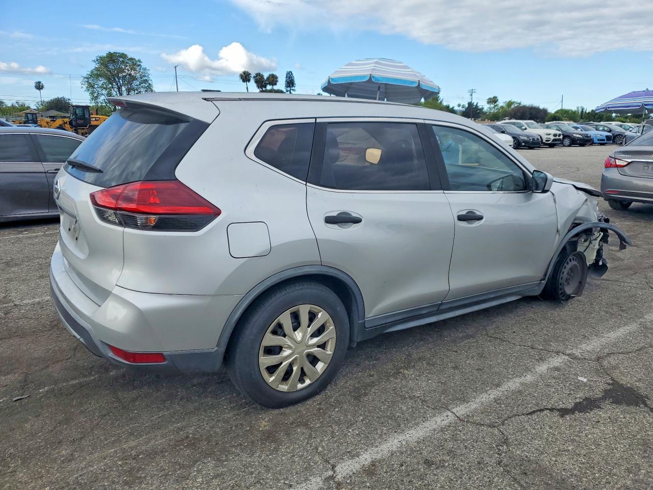Nissan Rogue S