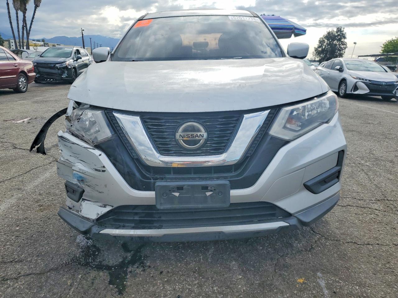 Nissan Rogue S