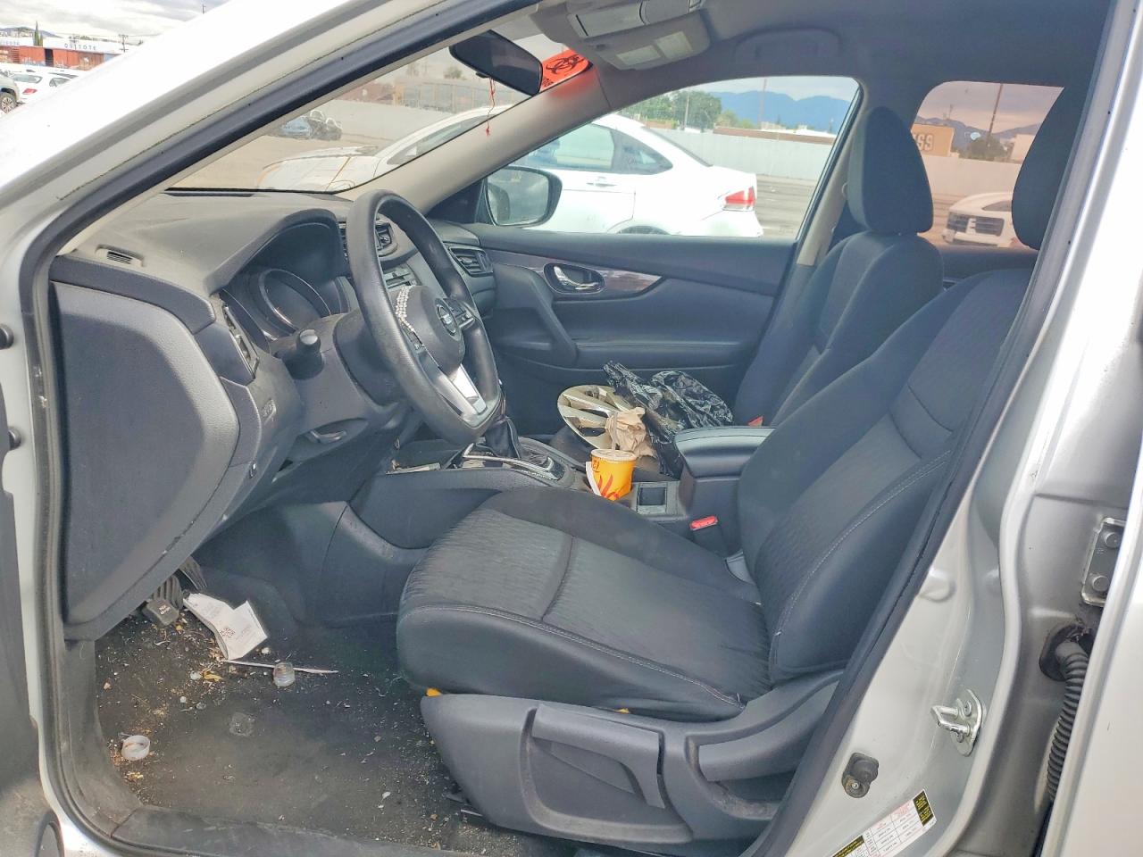 Nissan Rogue S