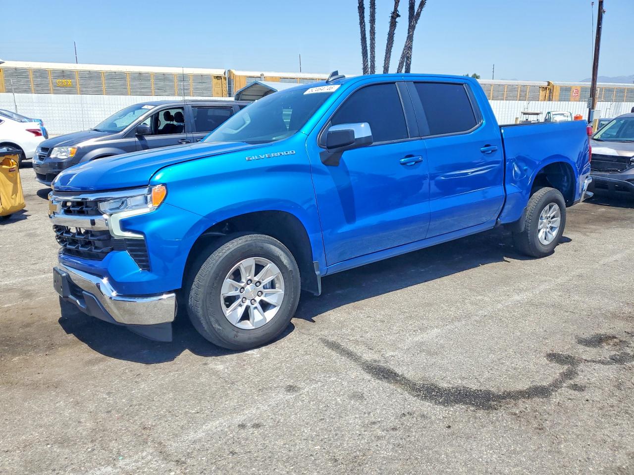 Salvage Chevrolet Silverado Image