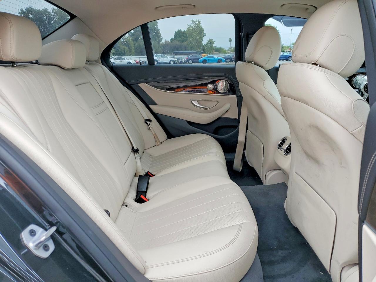 Mercedes-Benz E-Class 350