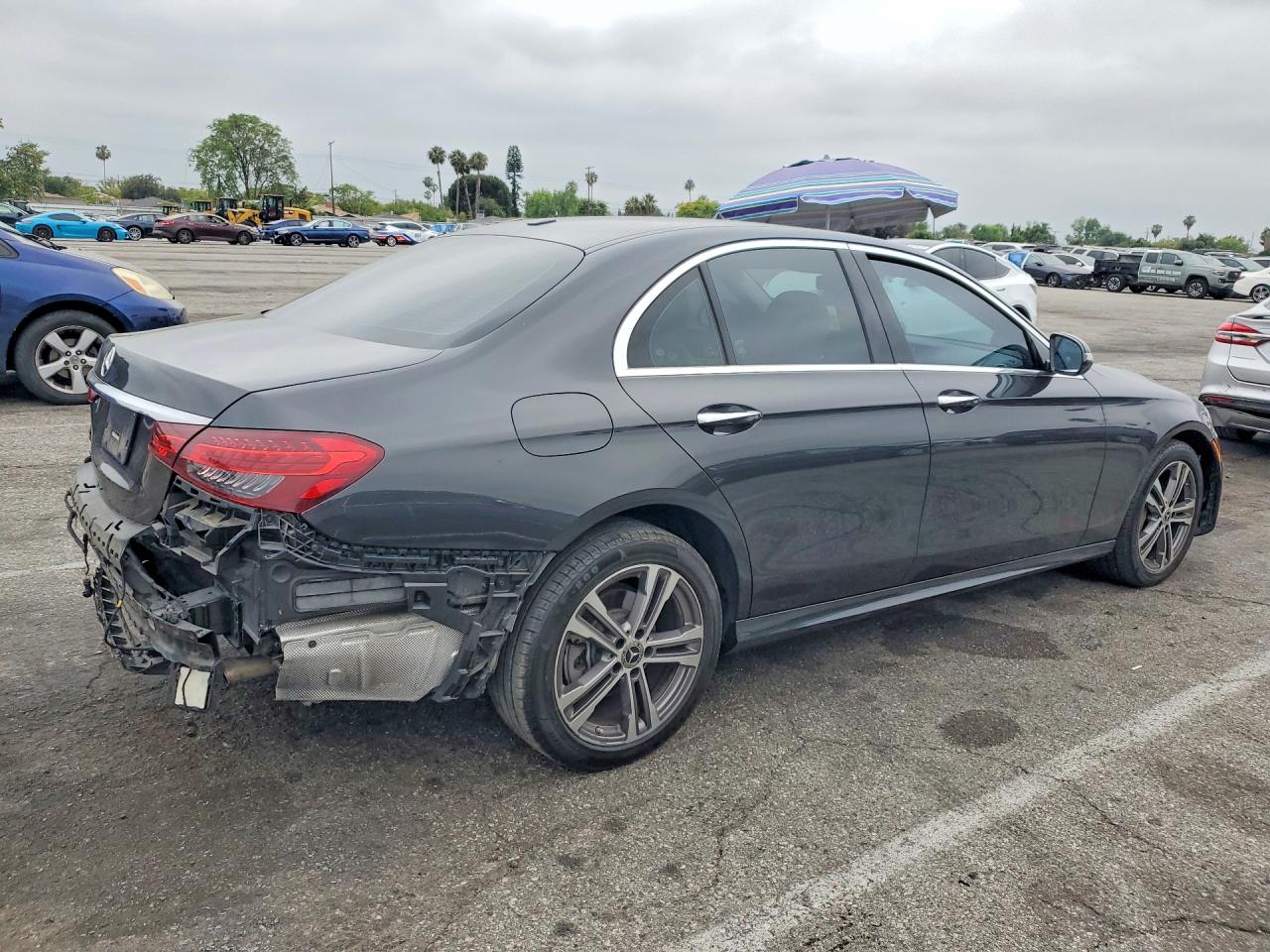 Mercedes-Benz E-Class 350