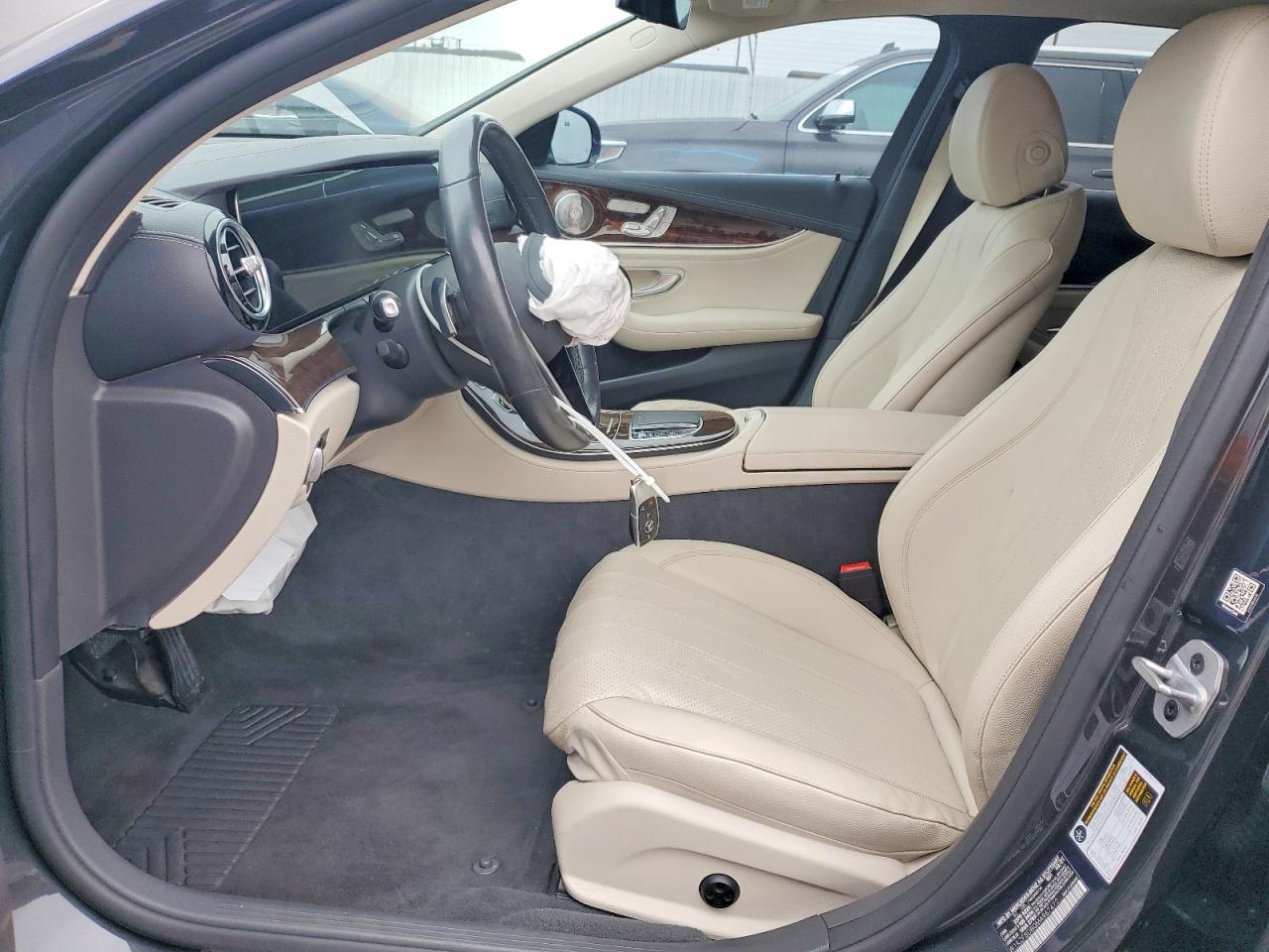Mercedes-Benz E-Class 350
