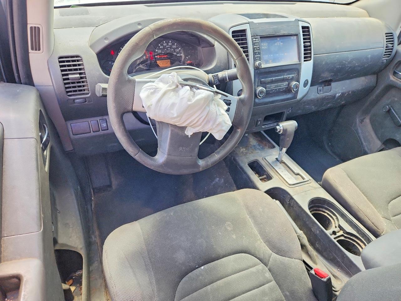 Nissan Frontier S