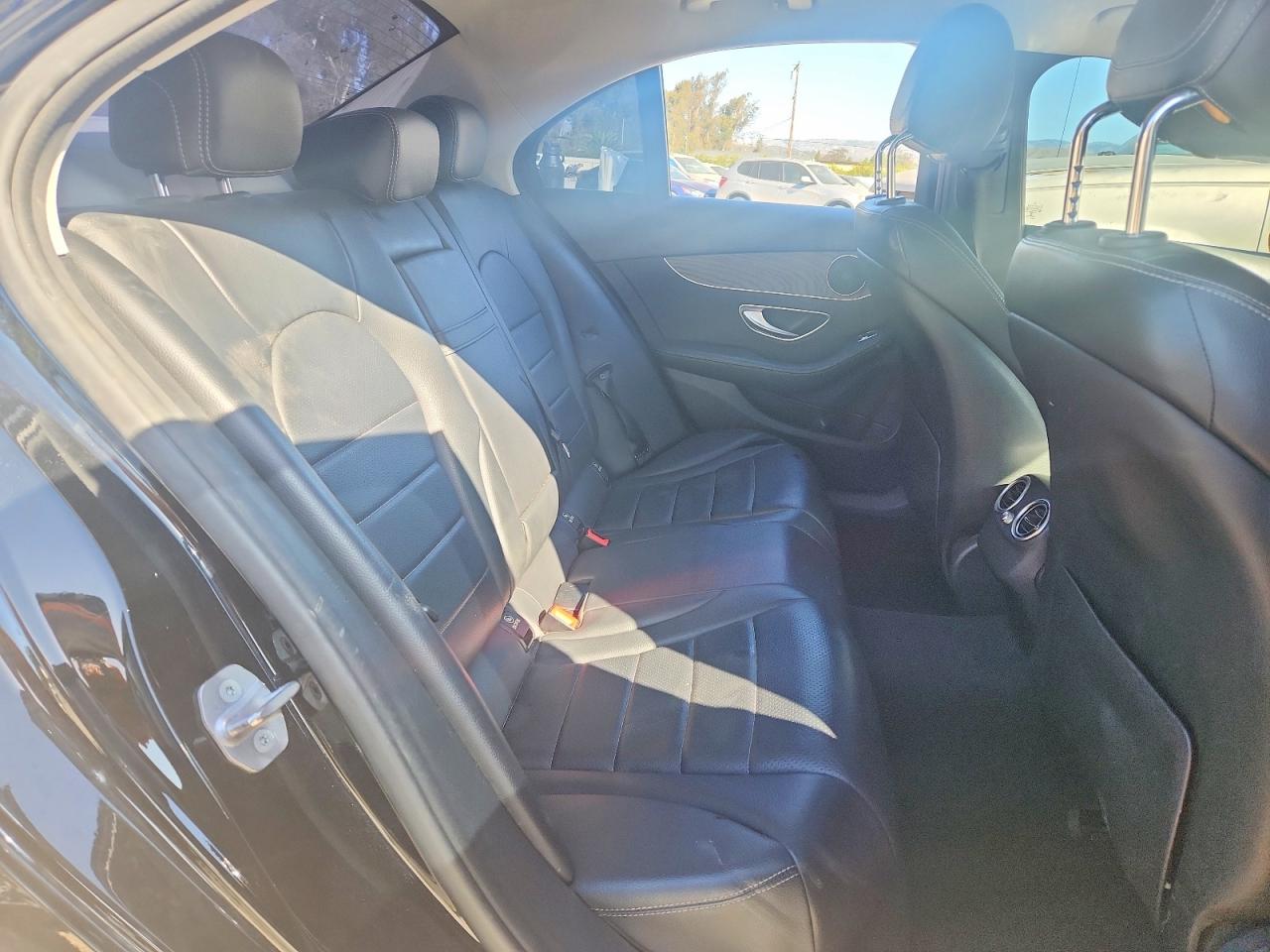Mercedes-Benz C-Class 300
