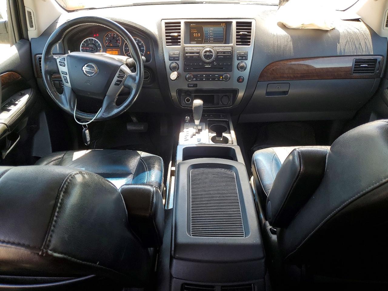 Nissan Armada Sl