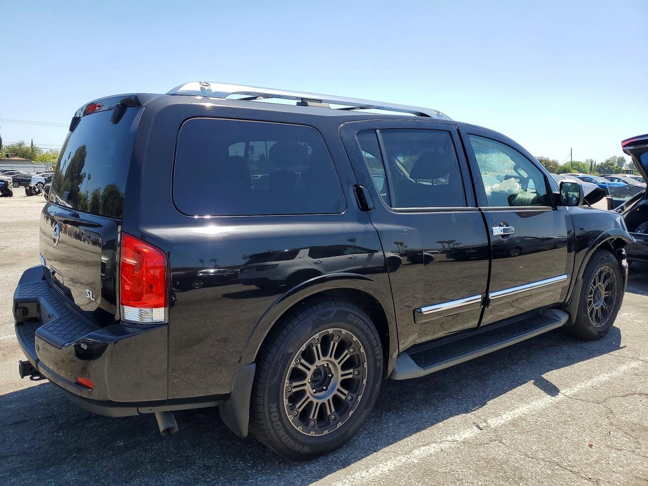 Nissan Armada Sl