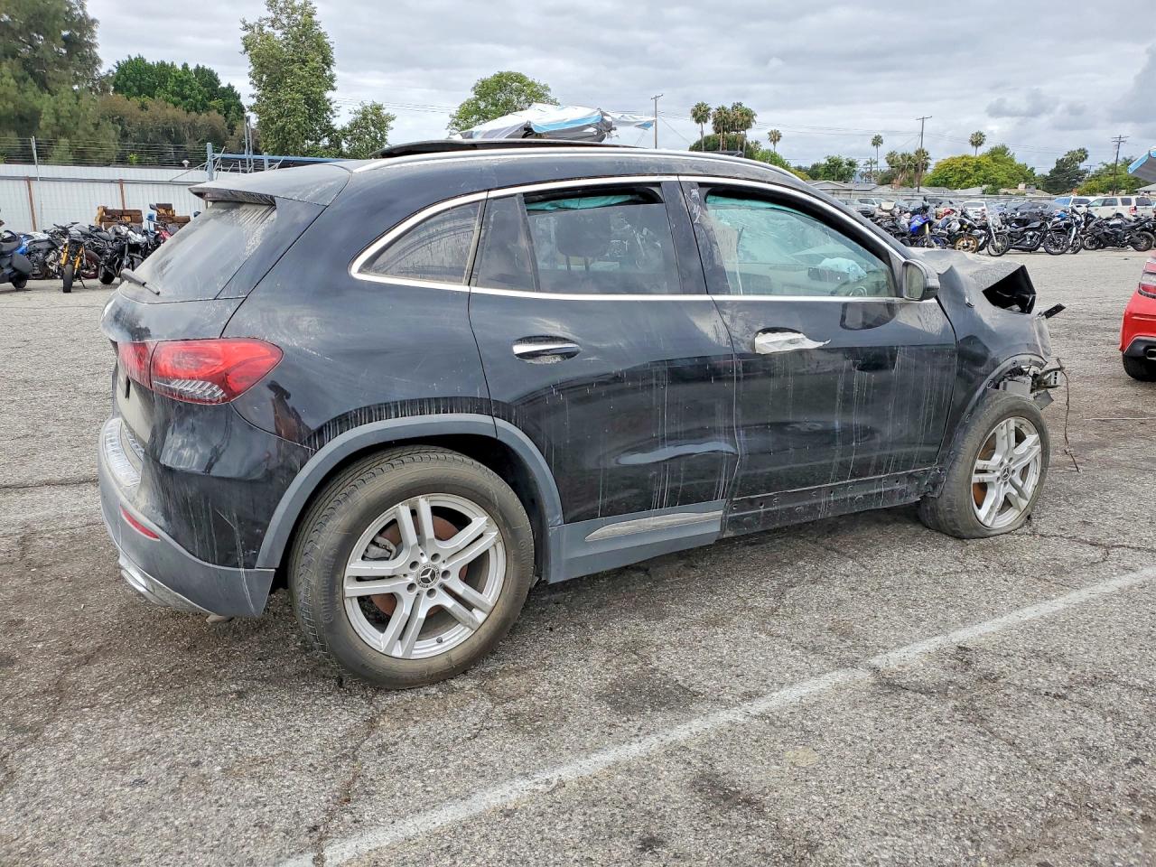 Mercedes-Benz GLA 250