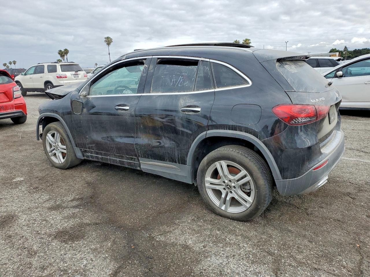 Mercedes-Benz GLA 250