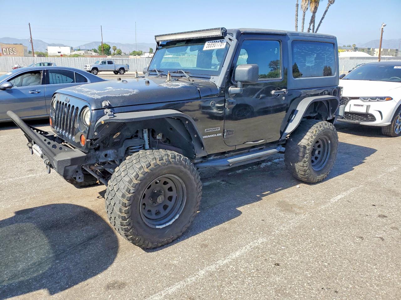 Salvage Jeep Wrangler Image