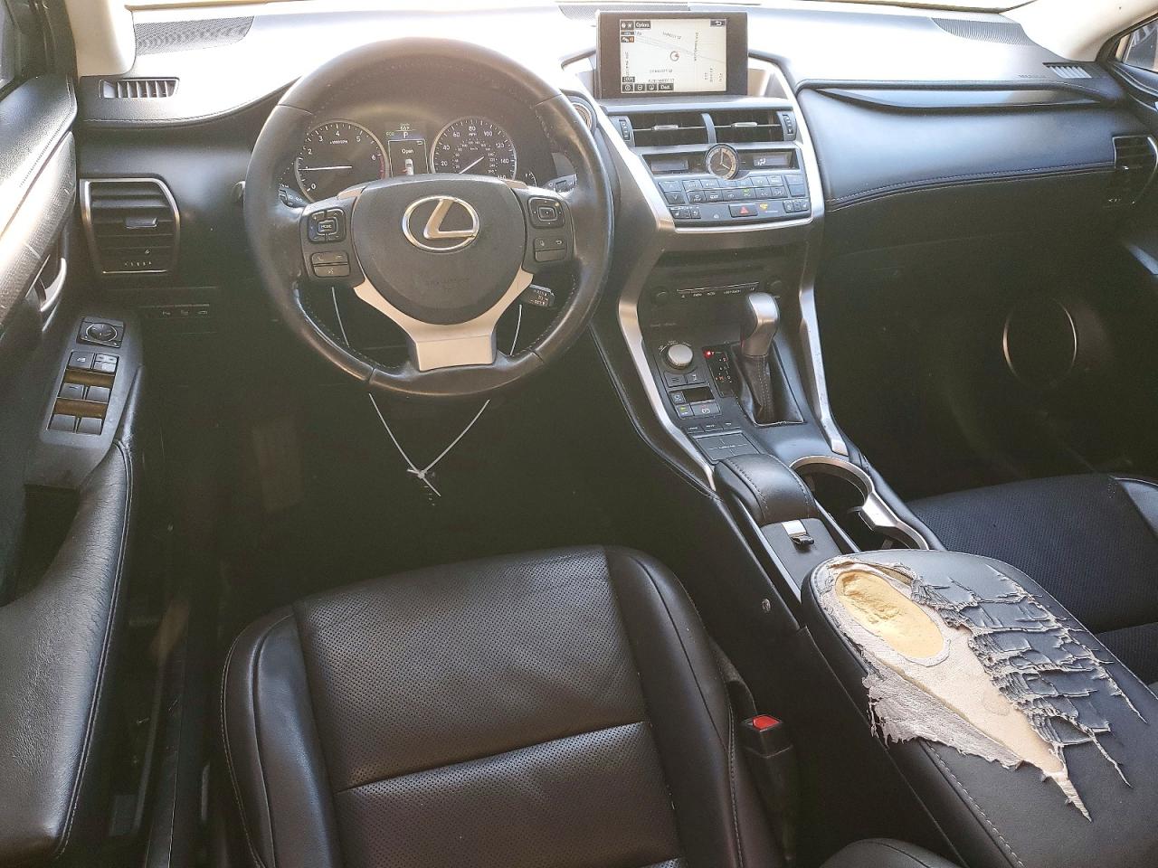 Lexus NX Base