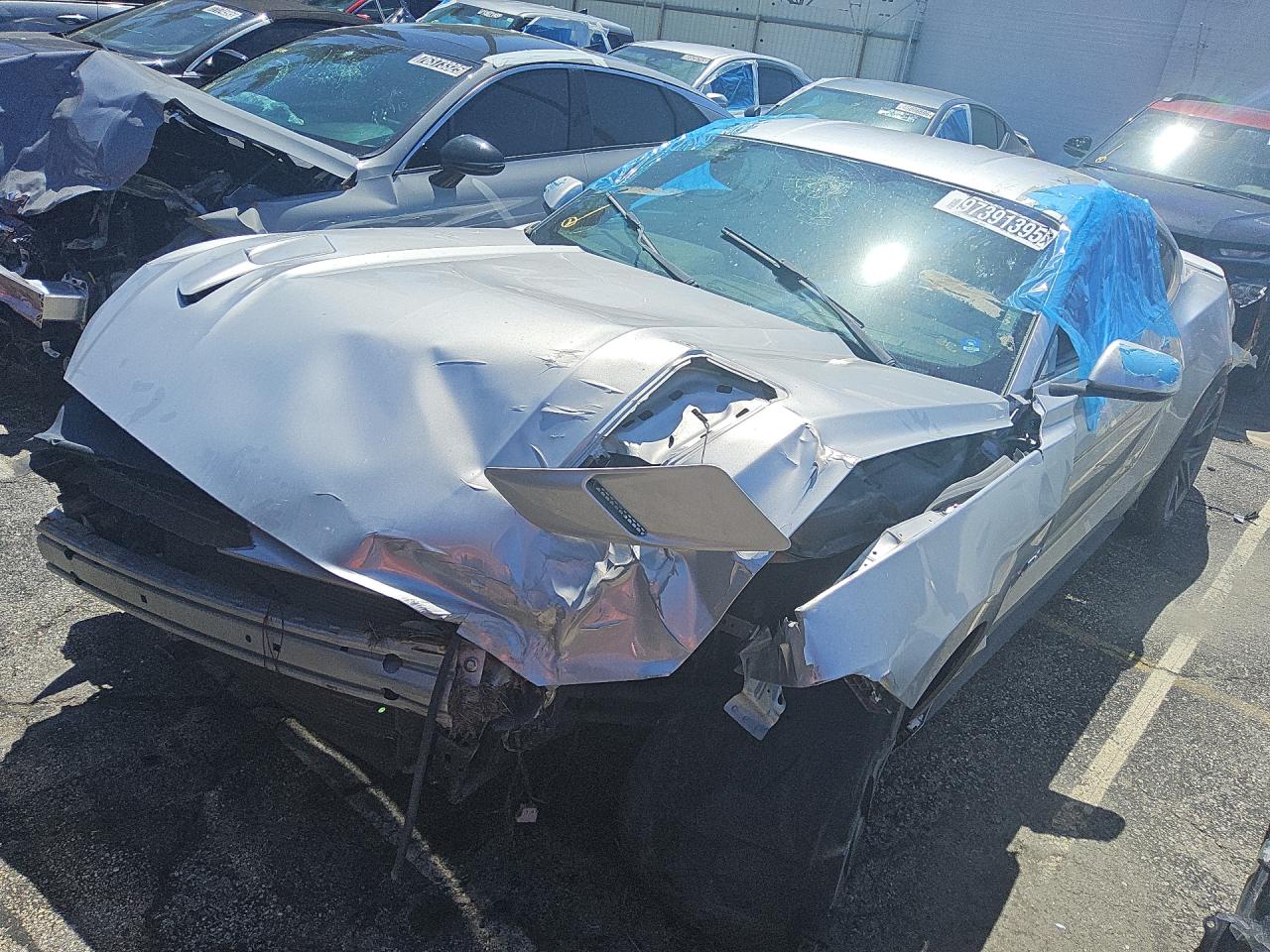 Salvage Ford Mustang Image