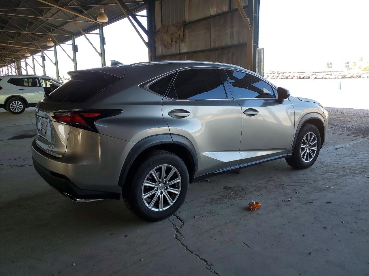 Lexus NX Base