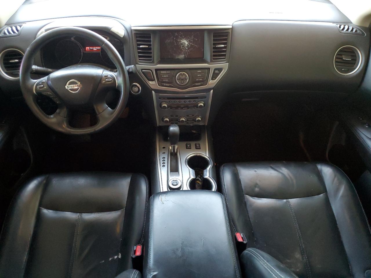 Nissan Pathfinder S