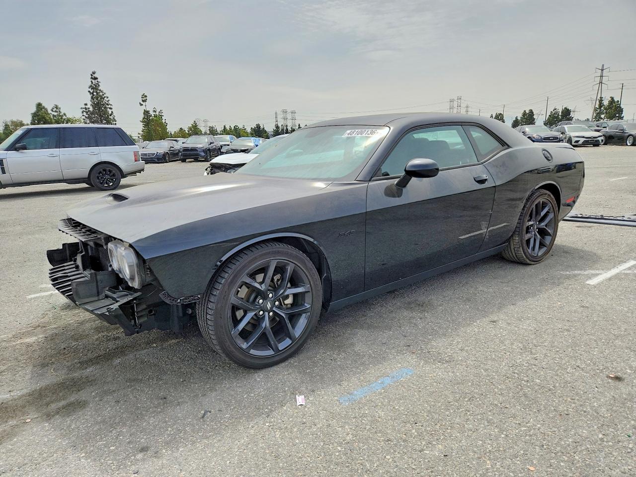Salvage Dodge Challenger Image