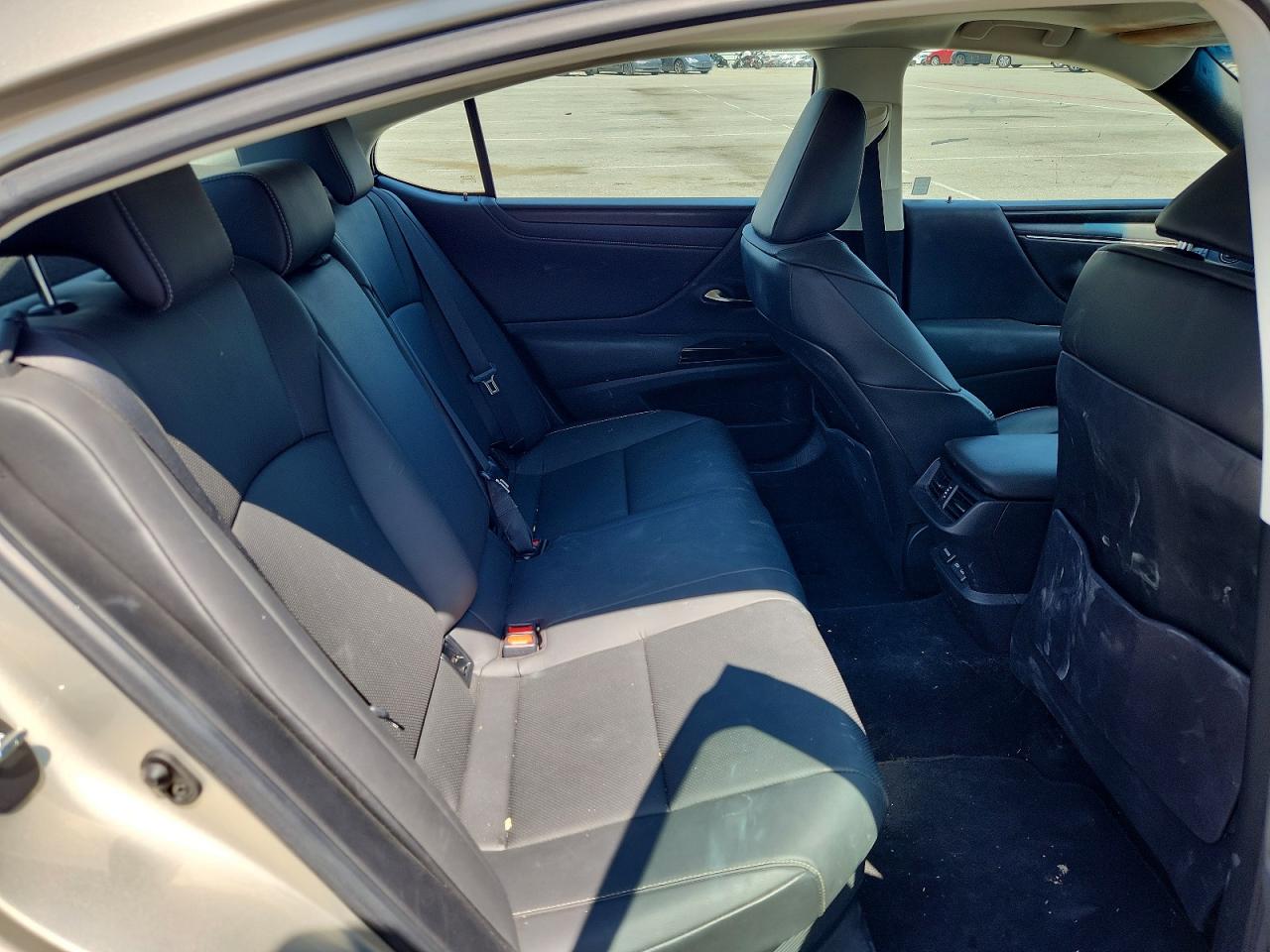 Lexus Es Base