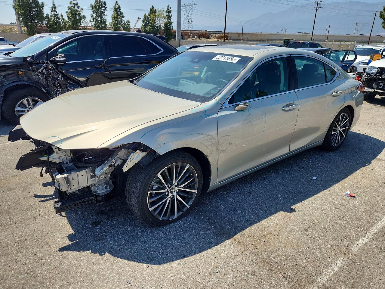 Salvage Lexus Es Image