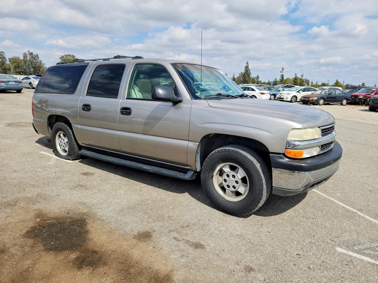 Chevrolet Suburban C1500