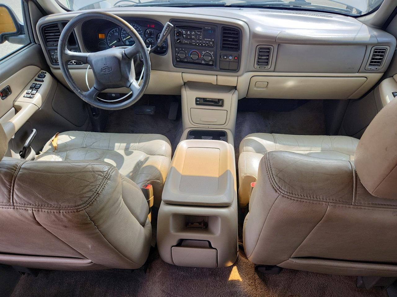Chevrolet Suburban C1500