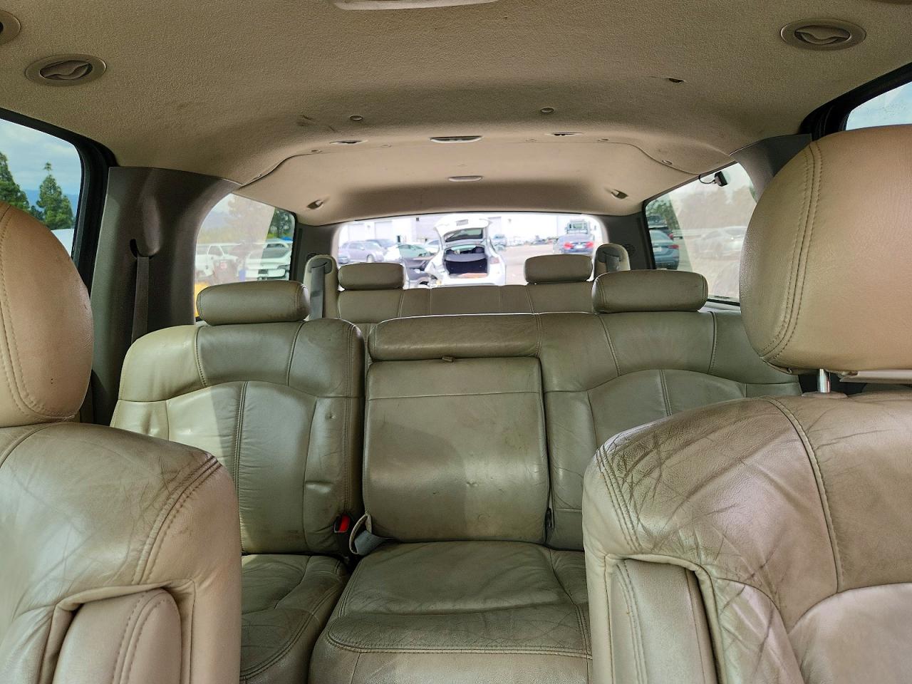 Chevrolet Suburban C1500