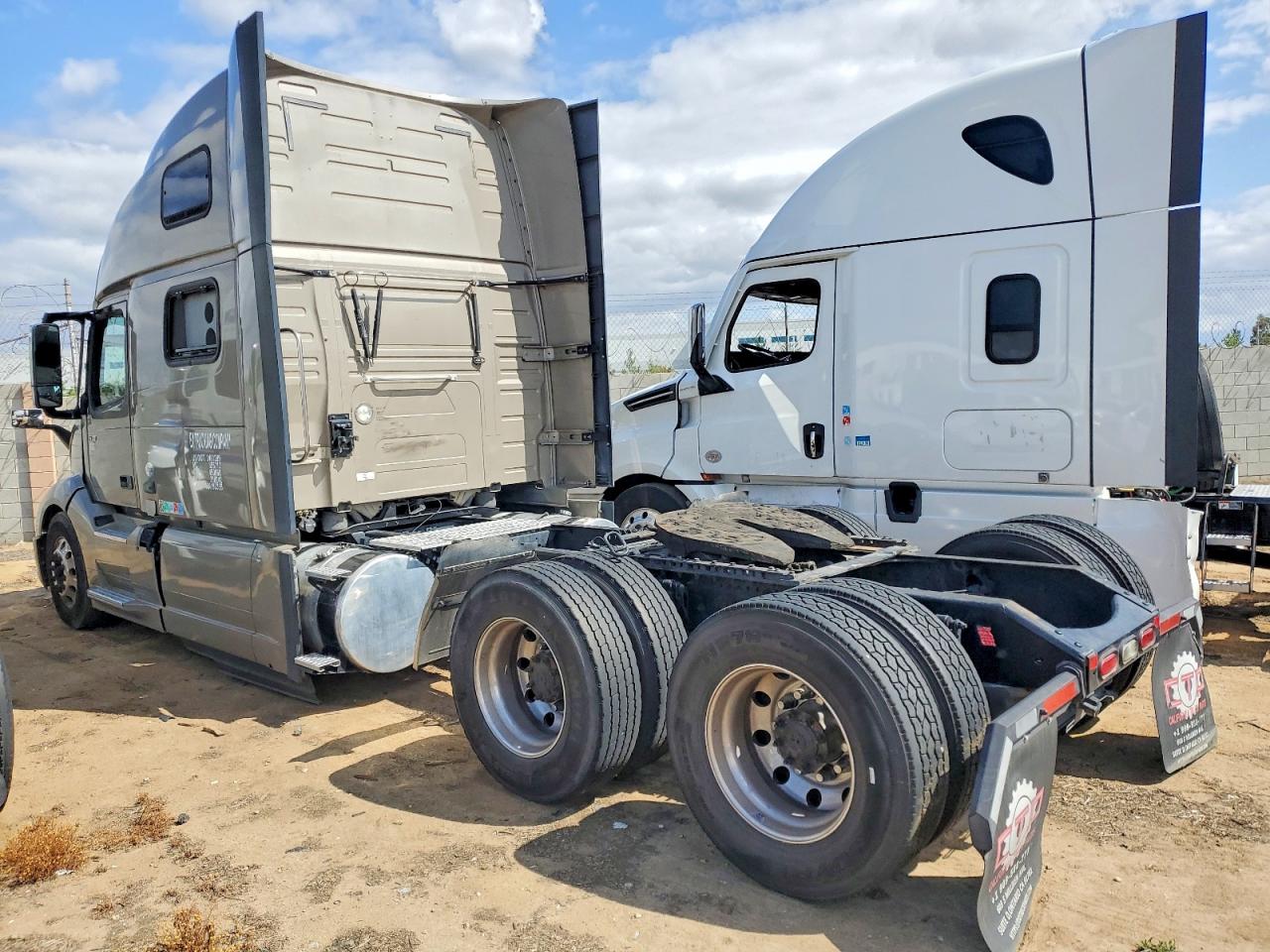 Volvo Vnl860