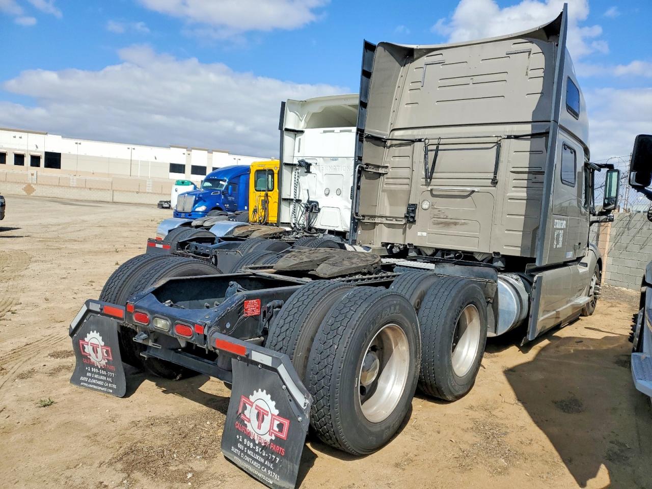 Volvo Vnl860