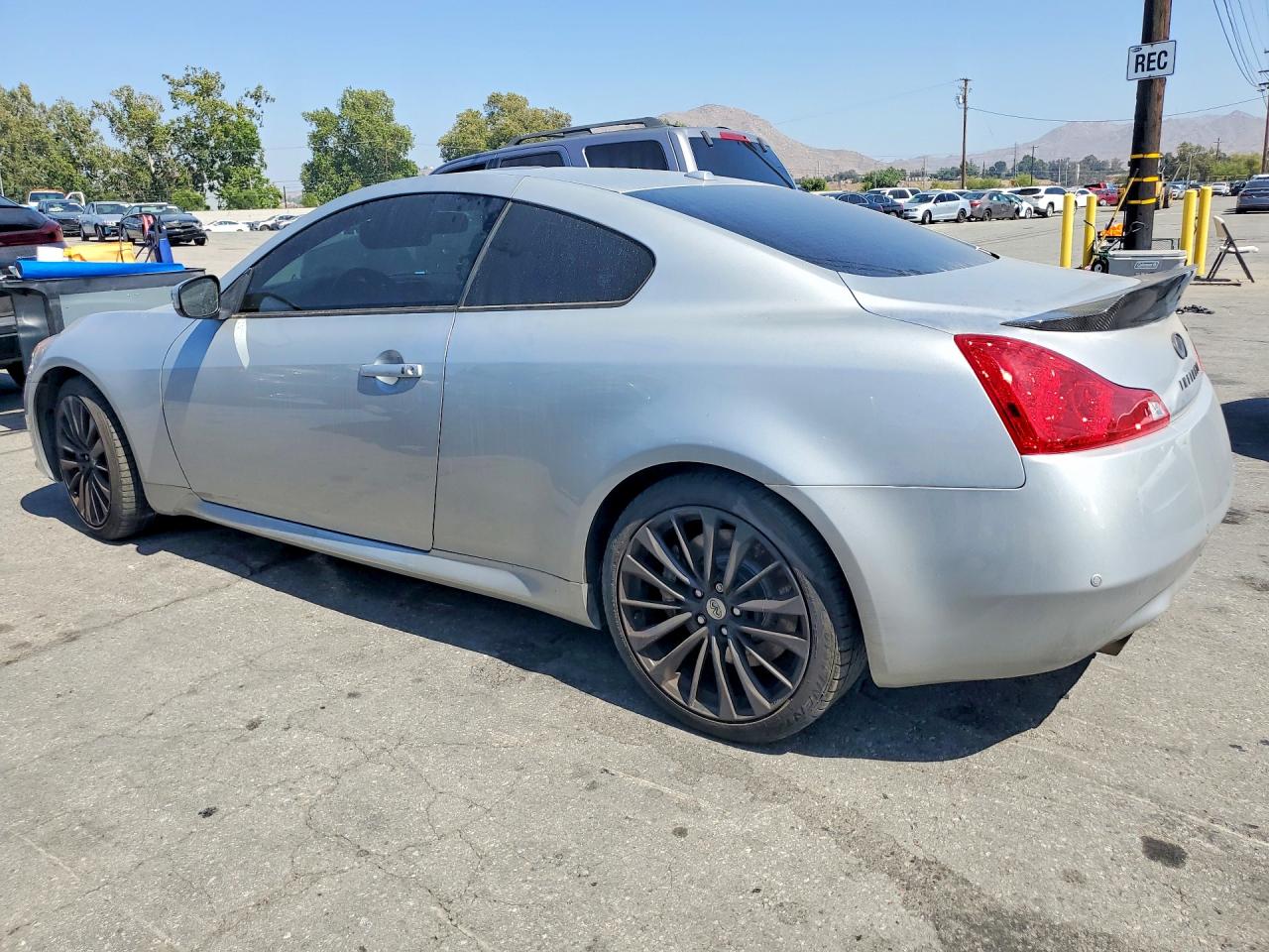 INFINITI G37