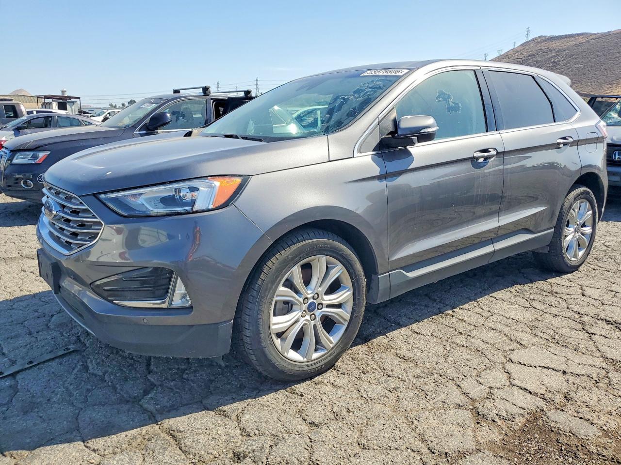 Salvage Ford Edge Image