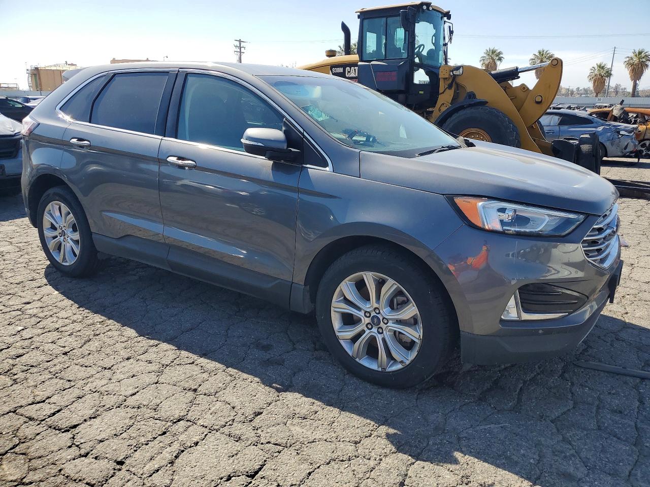 Ford Edge Titanium