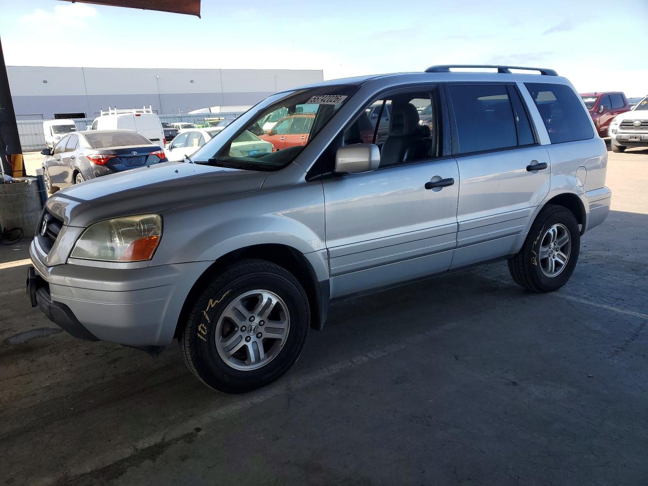 Salvage Honda Pilot Image