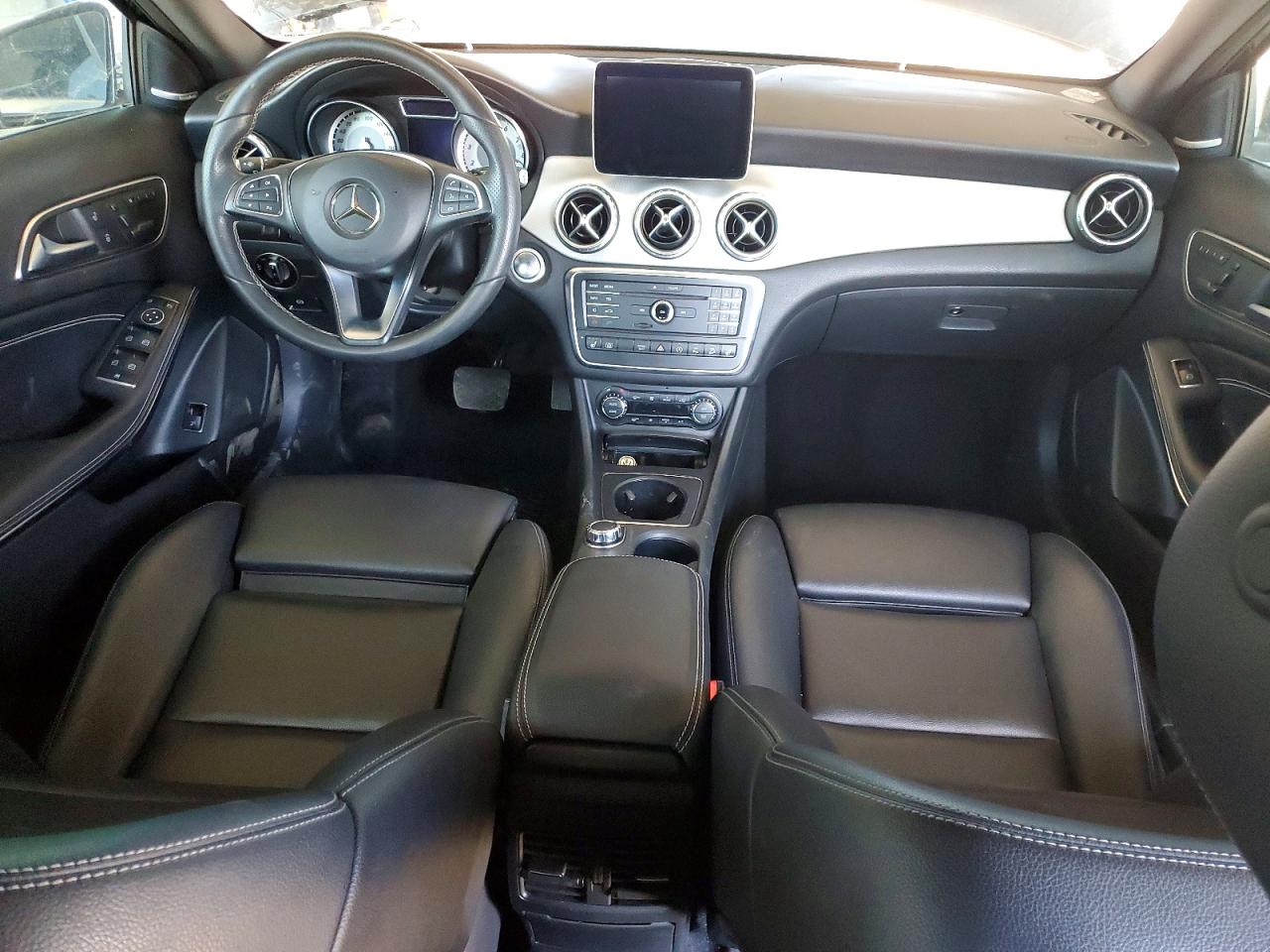 Mercedes-Benz GLA 250 4matic