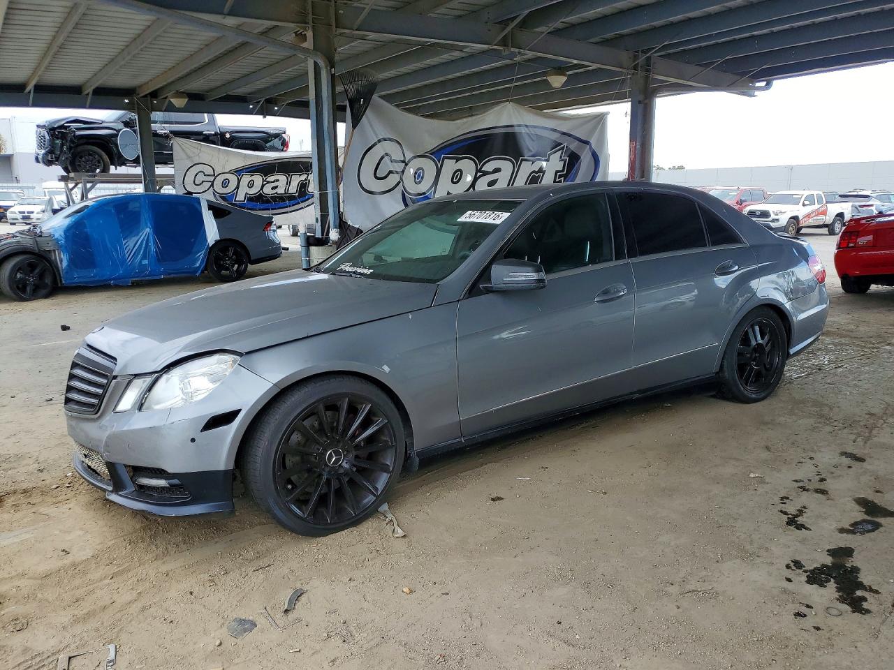 Salvage Mercedes-Benz E-Class Image