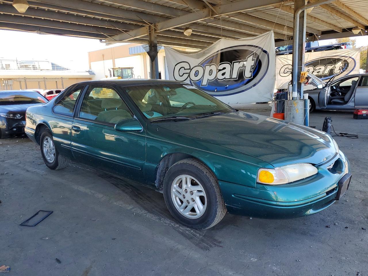 Ford Thunderbird Lx