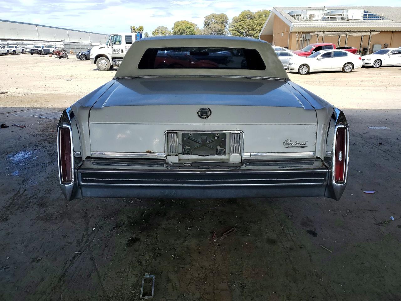Cadillac Fleetwood Brougham