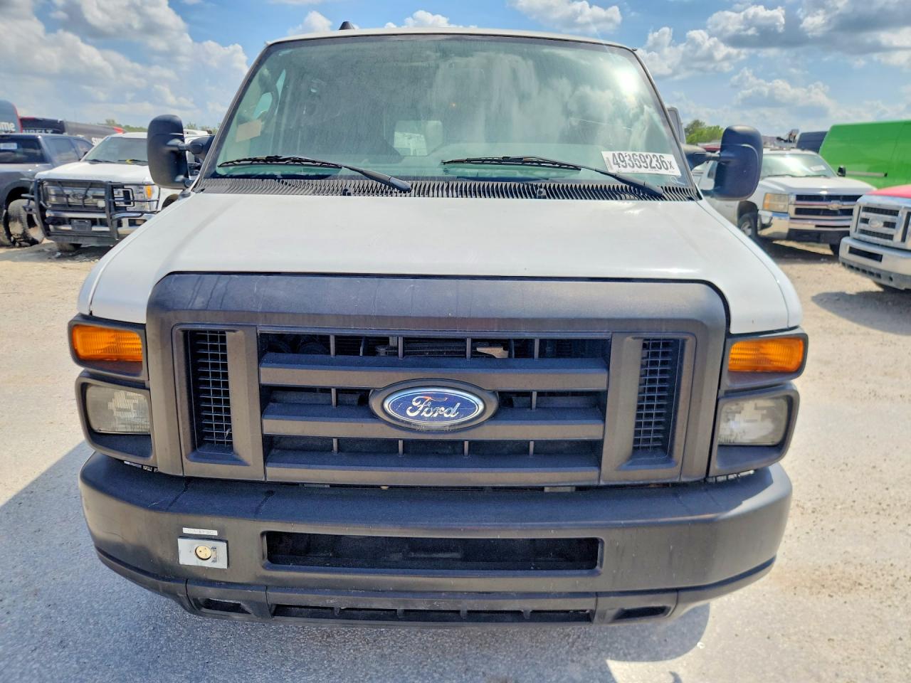 Ford Econoline E250 Van