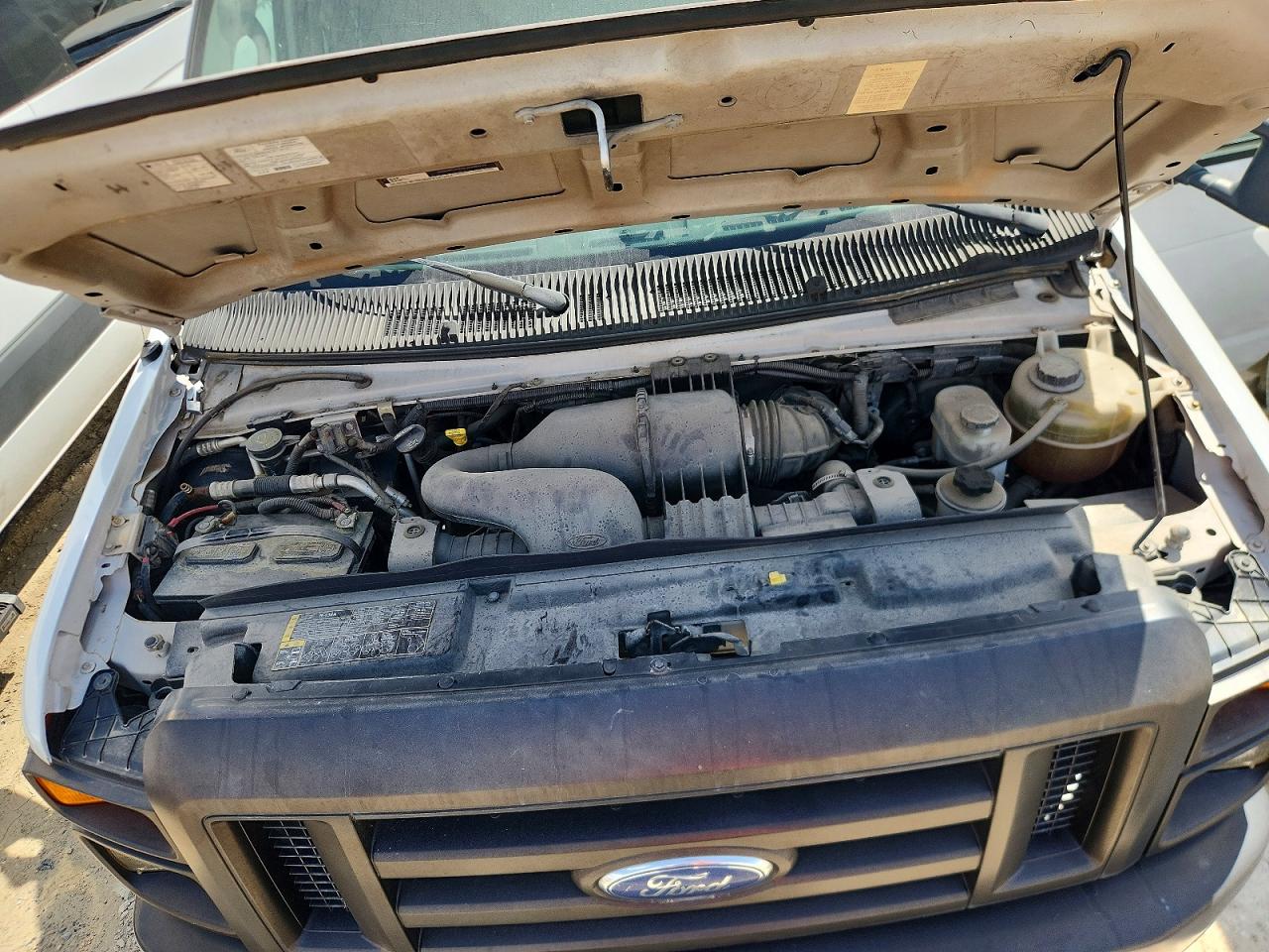 Ford Econoline E250 Van