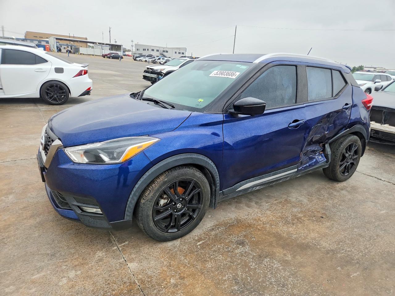 Salvage Nissan Kicks Image