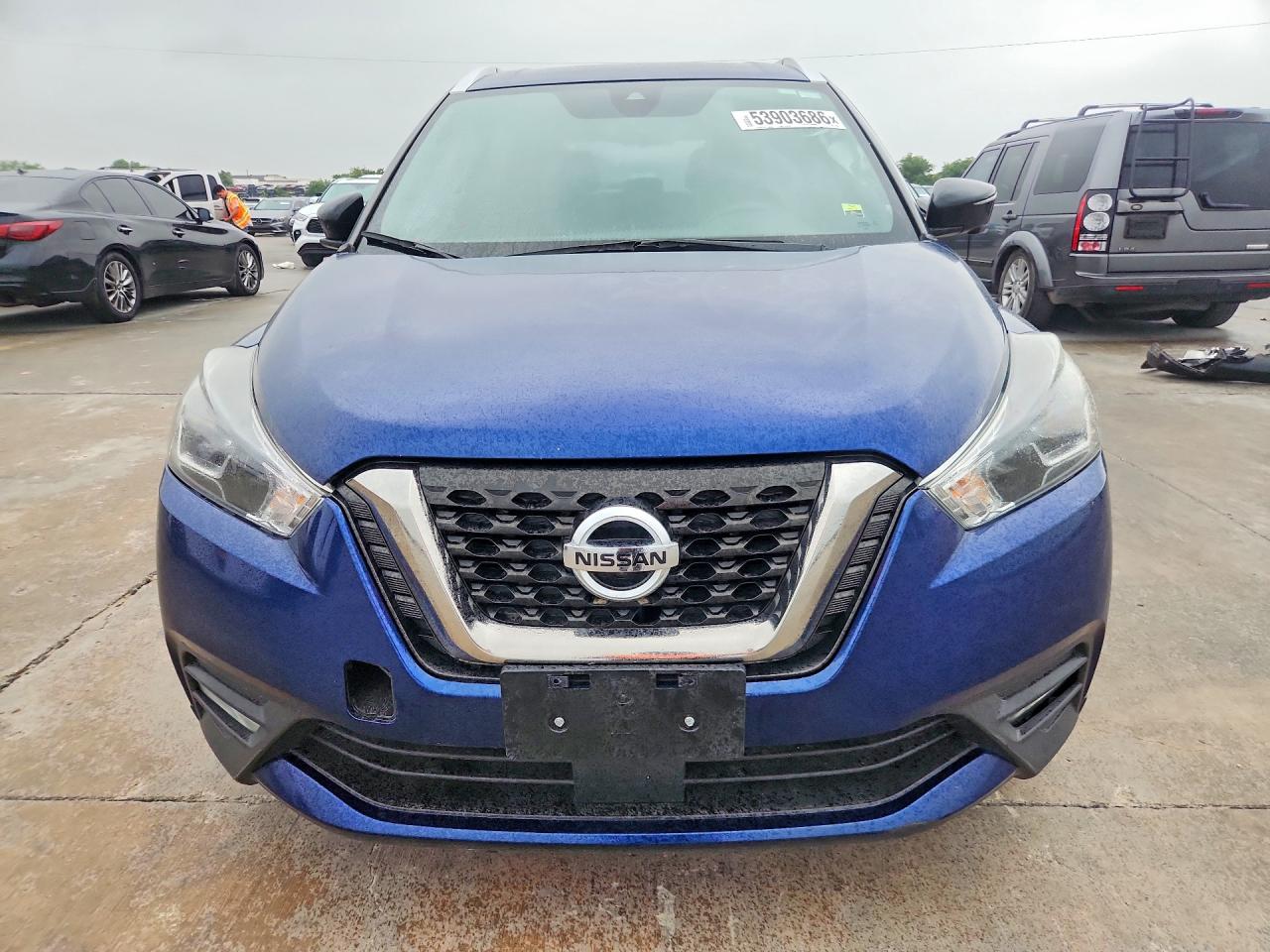 Nissan Kicks Sr