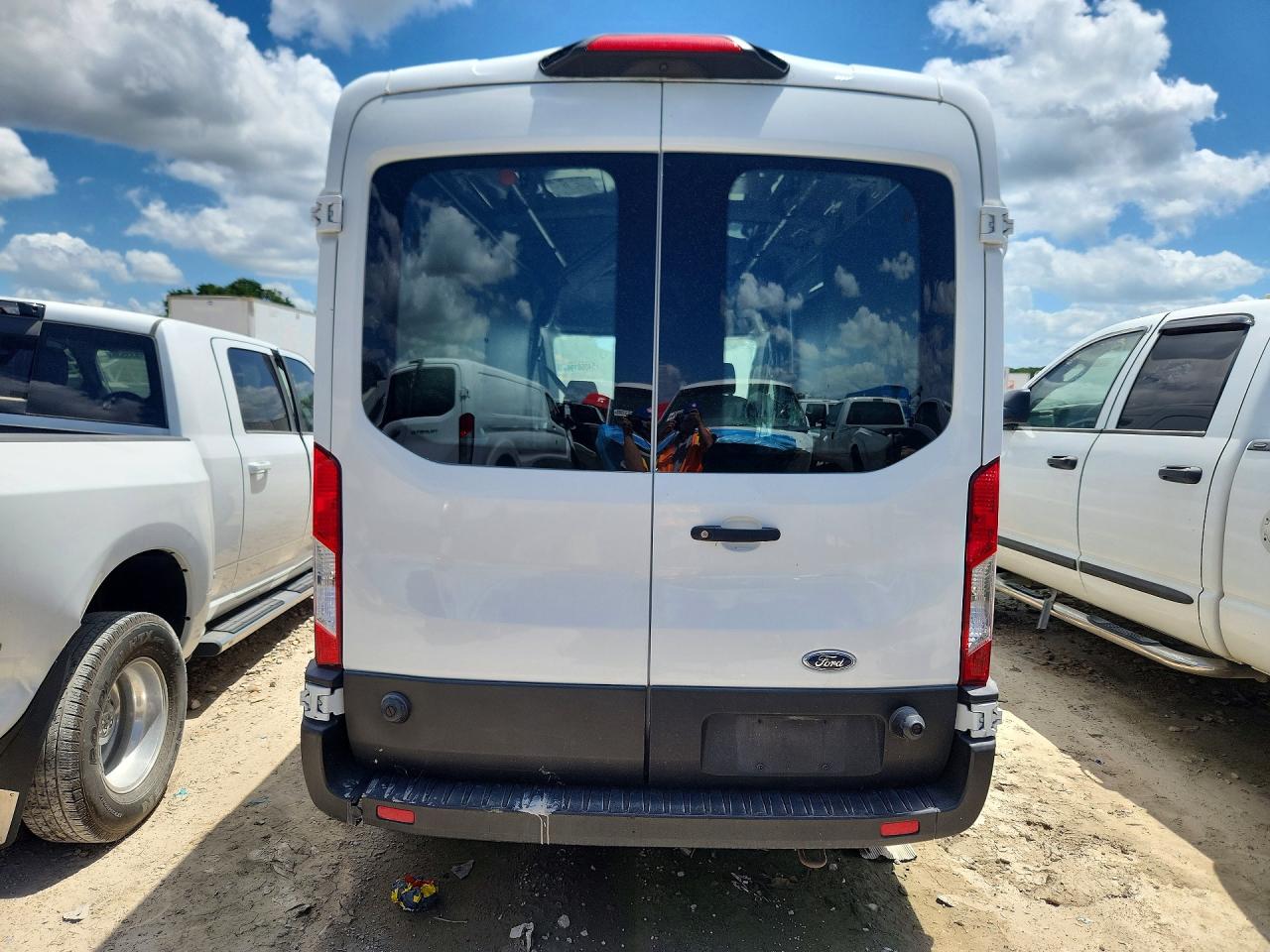 Ford Transit T-250