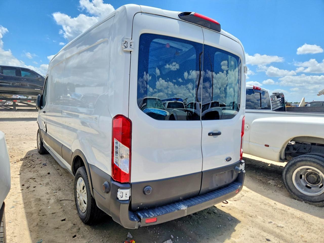 Ford Transit T-250