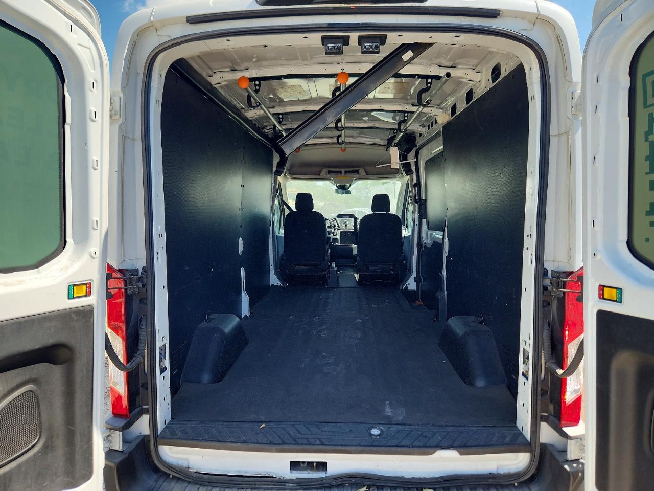 Ford Transit T-250
