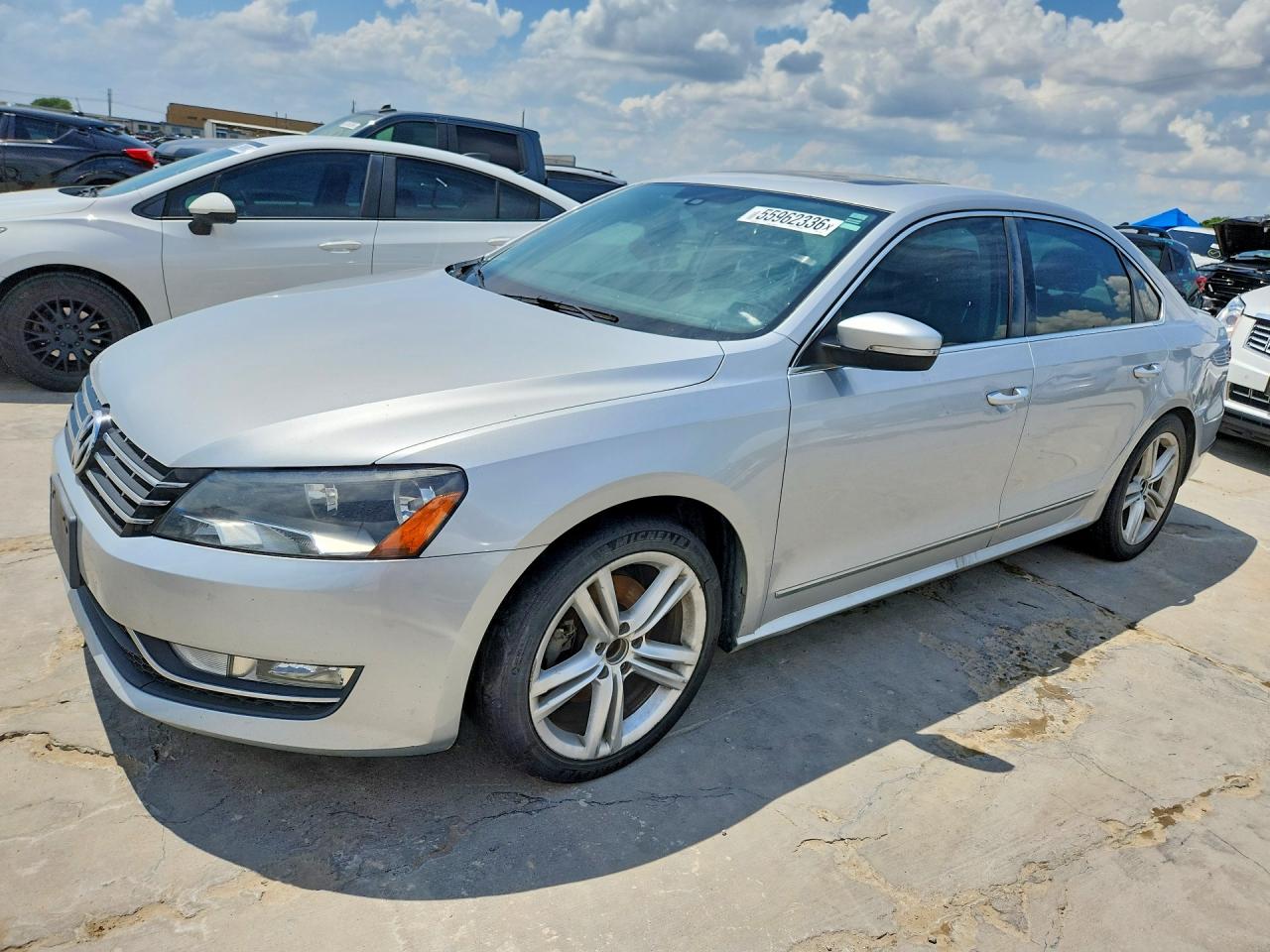 Salvage Volkswagen Passat Image