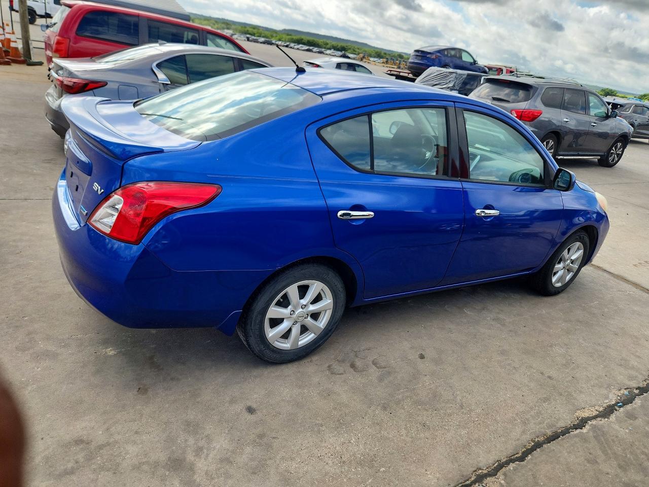 Nissan Versa 1.6 Sv