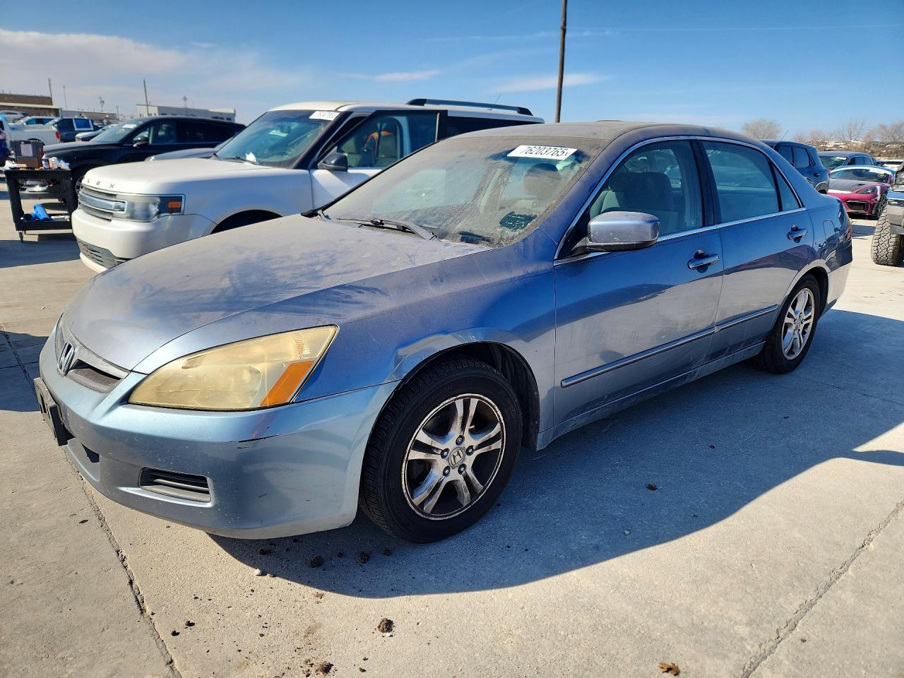 Salvage Honda Accord Image